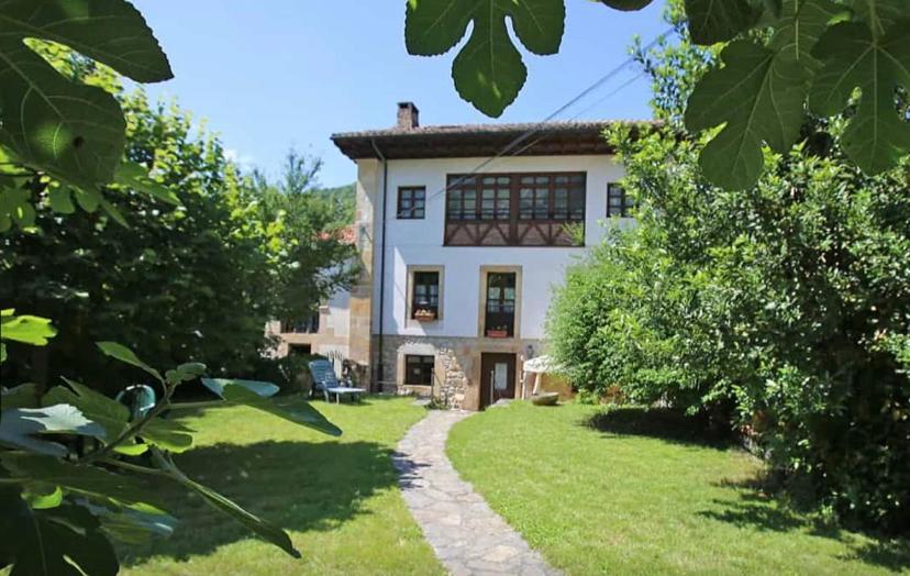 Hotel Casa Arenas Arenas De Cabrales Exterior foto